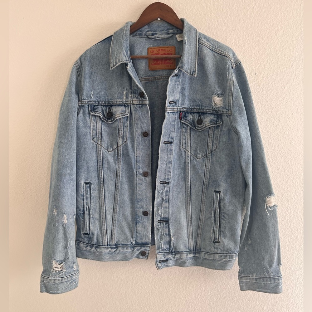 Distressed Vintage Levi’s Denim Jacket Unisex Large